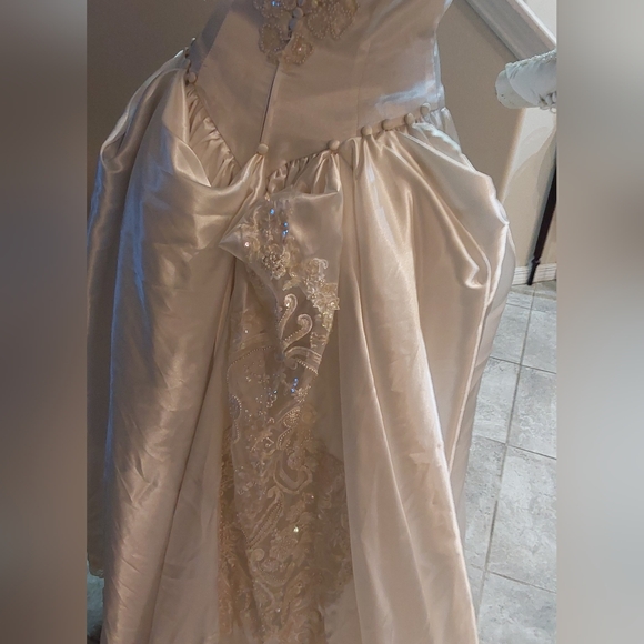 VINTAGE  18TH CENTURY ROCOCO INSPIRED  WEDDING GOWN - Picture 6 of 16